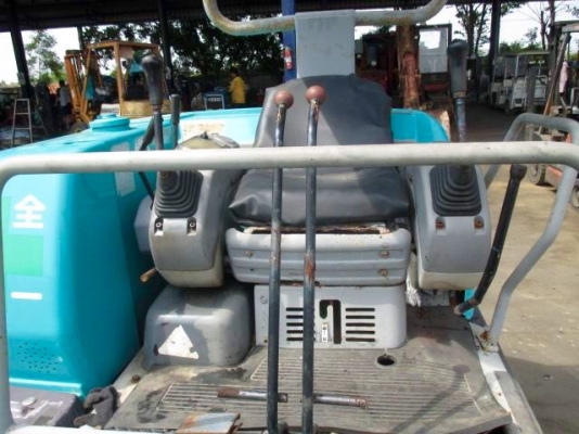 KOMATSU  30-7 ขนาดPC-30<คอลโทนสั้นปั๊มนิ้ว> รถเก่านอกแท้100\%มีเอกสาร☎️สนใจติดต่อ 085-5632278 (ราคาต่อรองได้)