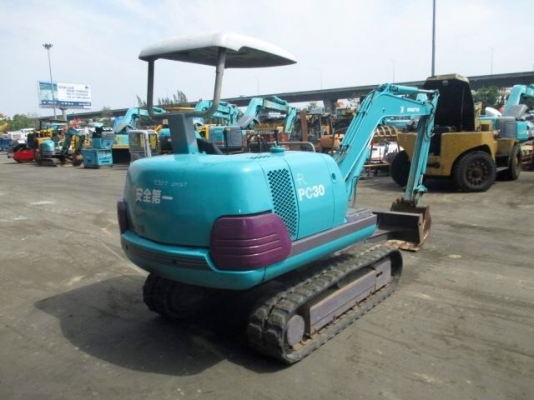 KOMATSU  30-7 ขนาดPC-30<คอลโทนสั้นปั๊มนิ้ว> รถเก่านอกแท้100\%มีเอกสาร☎️สนใจติดต่อ 085-5632278 (ราคาต่อรองได้)