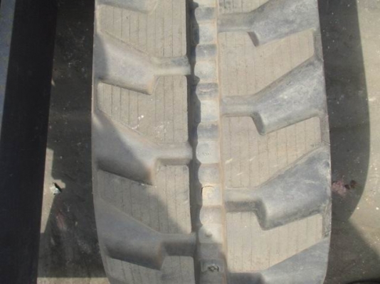 KOMATSU  30-7 ขนาดPC-30<คอลโทนสั้นปั๊มนิ้ว> รถเก่านอกแท้100\%มีเอกสาร☎️สนใจติดต่อ 085-5632278 (ราคาต่อรองได้)