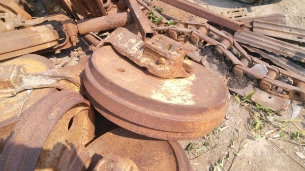 ขายล้อนำรถขายล้อนำรถแทรกเตอร์ ของเก่านอก สภาพสวย D-50  D-5  D-4. สันหนาไม่หลวม