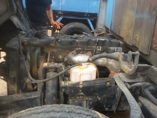 ขาย 6 ล้อISUZU NKR 110 แรงม้า ปี38 (สั่งลุยน้อย)รถห้างแท้ๆตัวจริงสวยกว่ารูป(ดาวน์118000ออกรถได้เลย) เกียร์สั้นแท้จากศูนย์ ยกหัวได้ เครื่องแน่นไม่มีไอ แห้ง แรงดีมาก แซสซีสวยๆตลอดเส้น เดิมๆ ยางสวยๆ6 เส้นช่วงล่างแน่นๆ ภายในเก๋งสวยๆครบ รถวิ่งดีขับดี เล่มทะเบี