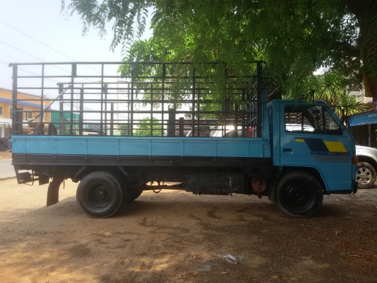 ขาย 6 ล้อISUZU NKR 110 แรงม้า ปี38 (สั่งลุยน้อย)รถห้างแท้ๆตัวจริงสวยกว่ารูป(ดาวน์118000ออกรถได้เลย) เกียร์สั้นแท้จากศูนย์ ยกหัวได้ เครื่องแน่นไม่มีไอ แห้ง แรงดีมาก แซสซีสวยๆตลอดเส้น เดิมๆ ยางสวยๆ6 เส้นช่วงล่างแน่นๆ ภายในเก๋งสวยๆครบ รถวิ่งดีขับดี เล่มทะเบี