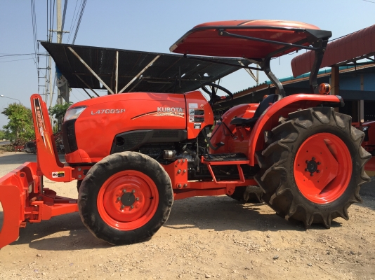 ขายรถไถคูโบต้า L4708SP สภาพพร้อมใช้งาน ใช้งาน 421 ชม. ขายพร้อมอุปกรณ์ ใบมีดดันดินหน้าและผานพรวนคูโบต้า ขายราคา 450,000 บาท สนใจติดต่อ 081-9136451 หรือ ขอดูรูปเพิ่มเติมทาง line:bow6451 ค่ะ #ยริการจัดส่งฟรีทั่วไทยค่ะ