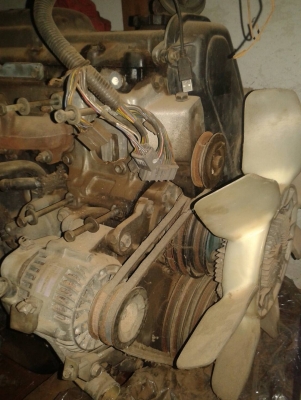 ขอบคุณtruck 2 hand ครับเครื่อง5Lเทอร์โบพร้อมเกียร์โฟล์วิลมีกล่องไฟ(ตอนนี้มีลูกค้าซื้อแล้ว เจ้าของหมายเลขโทรศัพท์0856608xxx