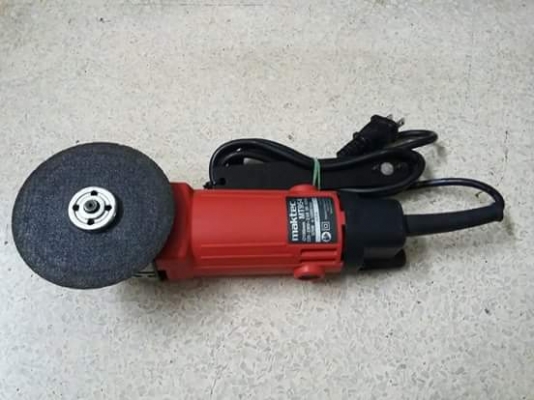 ลูกหมู Maktec MT954 แท้ 100\% มือ 2 สภาพใหม่ พร้อมใช้งาน 1000 บาทรวมส่งธรรมดาครับ