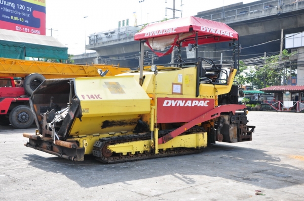PAVER DYNAPAC F141 C รถปูยาง นำเข้า.