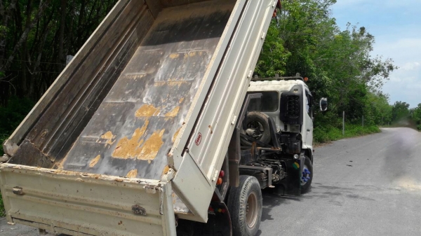 รถฮีโน่ 6 ล้อดั้ม FC9J  175 แรงม้า. ปี 54.  ( รถวิ่ง 14x,xxx กม. )      สนใจติดต่อ  081 - 6079515