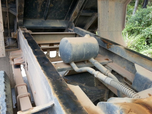 รถฮีโน่ 6 ล้อดั้ม FC9J  175 แรงม้า. ปี 54.  ( รถวิ่ง 14x,xxx กม. )      สนใจติดต่อ  081 - 6079515