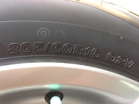 แม็ก Mitsu5รู114 พร้อมยาง 205-60-16 แม็ก Mitsu5รู114 พร้อมยาง 205-60-16