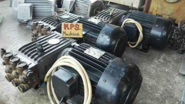 Sell> ปั้มฉีดน้ำแรงดันสูง INTER PUMP Made in ITALY ขนาด 4 HP. 380V. แรงดัน 80 bar. เข้ามาใหม่อีก 3 ตัว.สภาพสวยมาเทสได้ครับ.