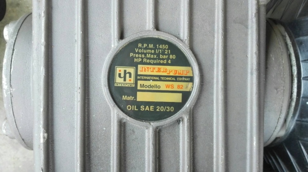 Sell> ปั้มฉีดน้ำแรงดันสูง INTER PUMP Made in ITALY ขนาด 4 HP. 380V. แรงดัน 80 bar. เข้ามาใหม่อีก 3 ตัว.สภาพสวยมาเทสได้ครับ.