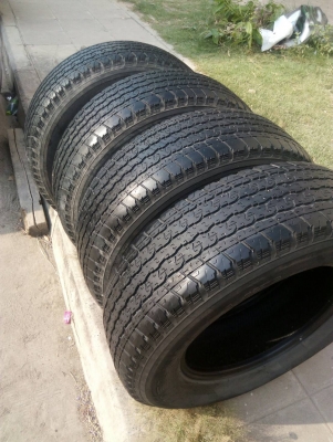 255/65R17 BRIDGESTONE DUELER ไม่มีปะ ชุด 4 เส้น tel.081-427-3941 ไอดีไลน์ 0814273941