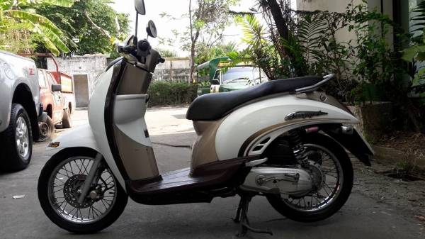 ขายลูกเดียว scoopy i หัวฉีด ปี2554 ขายแบบถูกๆ