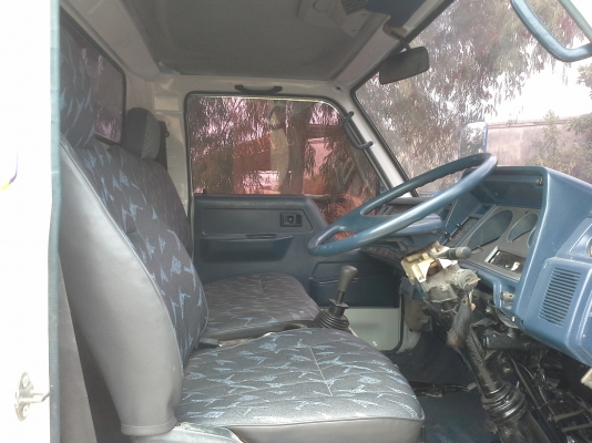 ขายด่วน รถ 6 ล้อดั้ม Toyota 130 แรงม้า มีแอร์,พาวเวอร์ พร้อมใช้..