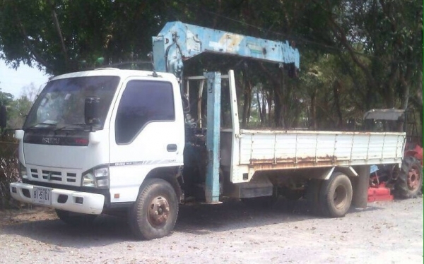 หกล้อ อีซูชุ NQR175ปี51เครน 3.6ตัน 5ปอก 4ชัก ช่วงยาว 5.50ม สภาพดีสวยเดิมๆพร้อมใช้งาน เล่ม ทะเบียนพร้อมโอน