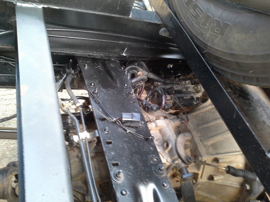 ขาย6ล้อดั้ม NPR71LY52A3 - 130 เทอร์โบว์ ปี 48 รถมือเดียว แอร์ เพาเวอร์ ดั้ม3มิตร สภาพสวยเดิมพร้อมใช้งาน100\% ทะเบียนเต็มพร้อมโอน