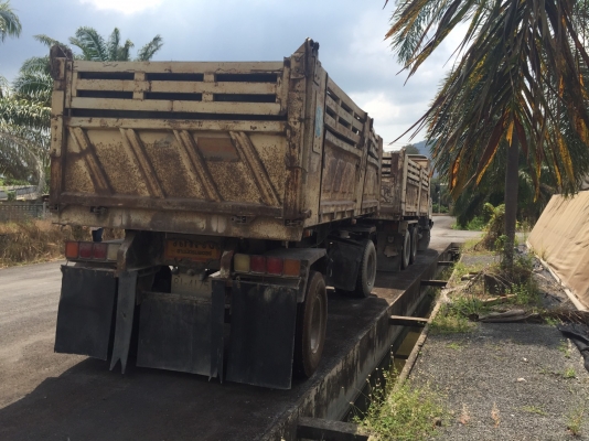 รถด้ำ. แม่ลูก ยูดี 454 ปี49 ทั้งแม่ และลูก ติดแก็ดแล้ว พร้อมคืนเป็นน้ำมัน ได้เลยอุปกรอยู่ครบ ราคา เปิดที่ 1150000 ต่อพ่วง มีทังหมด 4พ่วง รถอยู่ภาคไต้. ยกหมดราคามาคุยกัน. คับ รถด้ำ. แม่ลูก ยูดี 454 ปี49 ทั้งแม่ และลูก ติดแก็ดแล้ว พร้อมคืนเป็นน้ำมัน ได้เลยอุปกรอยู่ครบ ราคา เปิดที่ 1150000 ต่อพ่วง มีทังหมด 4พ่วง รถอยู่ภาคไต้. ยกหมดราคามาคุยกัน. คับ