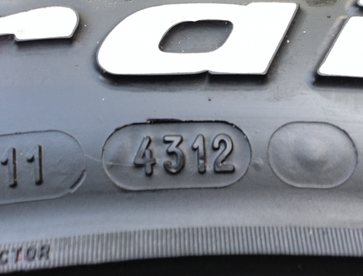 ยาง All BF Goodrich 265 65 18 ปี14 พร้อมใช้งาน ราคาไม่แพง