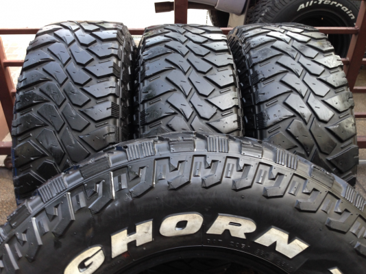 ยาง Mud Maxxis 265 75 16 กลางปี11 พร้อมใช้งาน ราคาไม่แพง