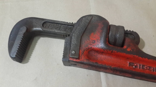 ประแจ RIDGID ตัวใหญ่ 24 นิ้ว