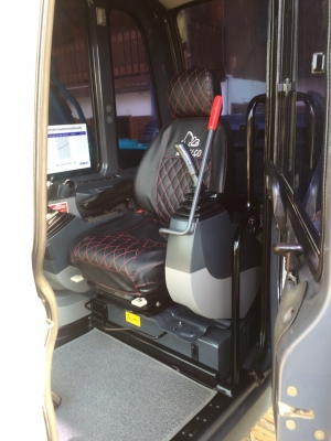 KOBELCO MACK8 YN12 SUPPER X ใช้งาน 4555ช.ม สวยจัด KOBELCO MACK8 YN12 SUPPER X ใช้งาน 4555ช.ม สวยจัด