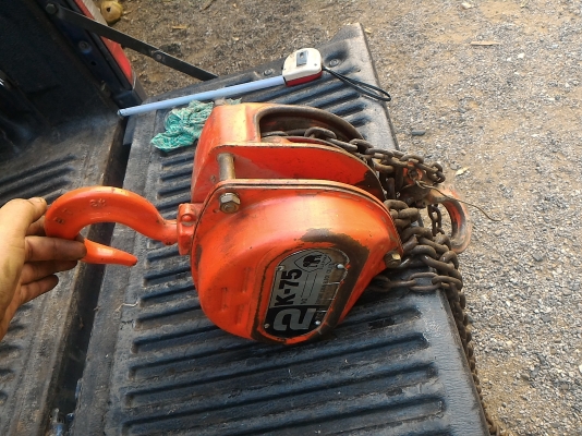 รอกโซ่ ตราข้าง จากญี่ปุ่น ขนาด 2 ตัน ตัวใหญ่ โซ่โต ใข้ยกของได้ดี