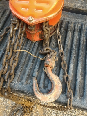 รอกโซ่ ตราข้าง จากญี่ปุ่น ขนาด 2 ตัน ตัวใหญ่ โซ่โต ใข้ยกของได้ดี