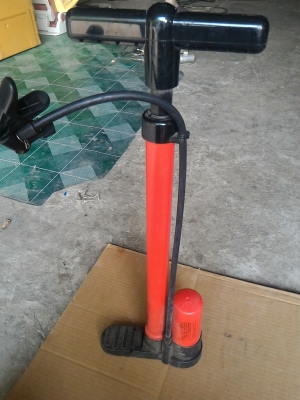 กระบอกเติมลม (สูบลม ) แบบเอนกประสงค์ จากญี่ปุ่น ใช้เติมลมจักรยาน มอเตอร์ไซคืได้หมด มีหม้อพักลม ทำใช้กดสูบง่ายเบาแรง