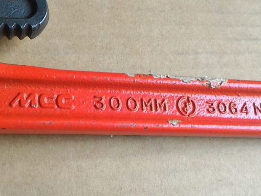 ประคอม้า ยี่ห้อ MCC ขนาด 300 มม. ของใหม่เก่าเก็บจากญี่ปุ่น มีข้อต่อสปริงขยับได้ตามภาพ