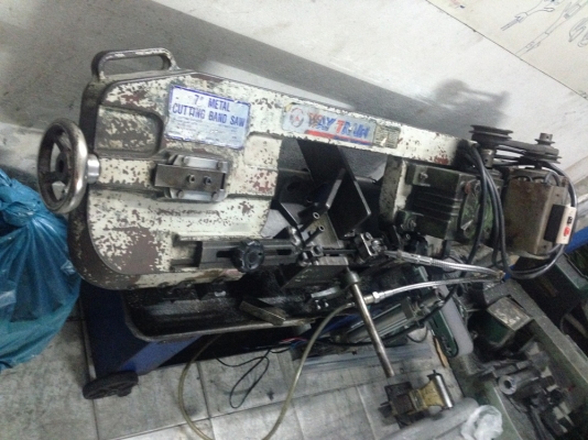 เครื่องเลื่อยสายพาน มอเตอร์ขนาด1แรง ราคาถูกๆ 16000บาท