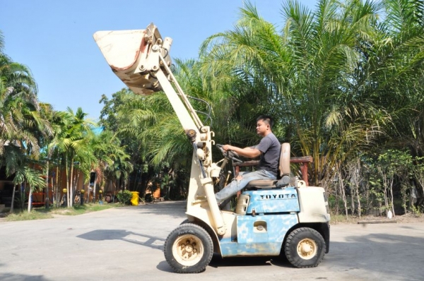 ขายรถตัก TOYOTA SG07 สวยเดิมจากญี่ปุ่น ยังไม่เคยใช้ในไทย 85,000เท่านั้น!!