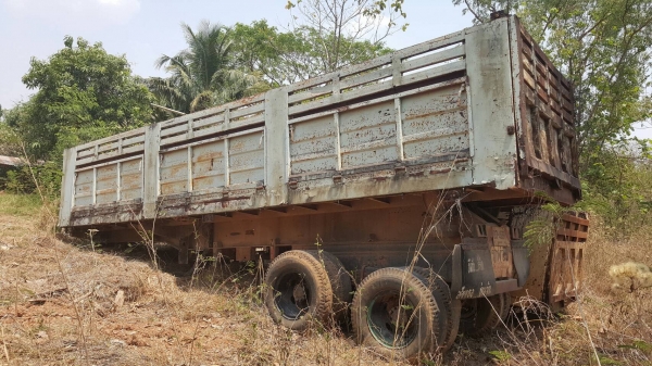 ขาย หางเซมิดั้ม 2 เพลา ยาว 7.50 เมตร ไม่มีทะเบียน คัสซี+ช่วงล่างสวย แผงข้างดี ขายตามสภาพ ราคาคุยได้ครับ