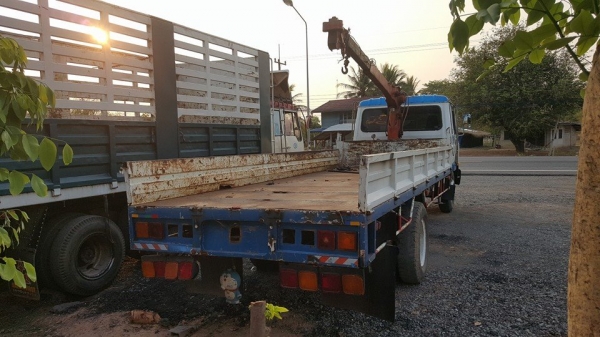 ขาย6ล้อNISSAN 185เครนTADANO 2ตัน2ปอก กระบะยาว5.90เมตร แชชซีสวยเครื่องแน่น แอร์ สภาพพร้อมวิ่งงาน กระบะดี