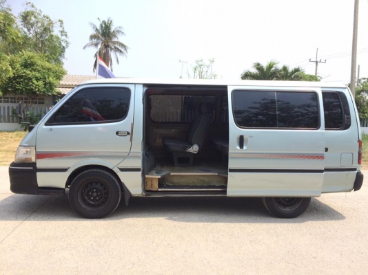 ฝากขายรถตู้โตโยต้าหัวจรวจปี2000 ราคาเร้าๆ 99,000 บาท