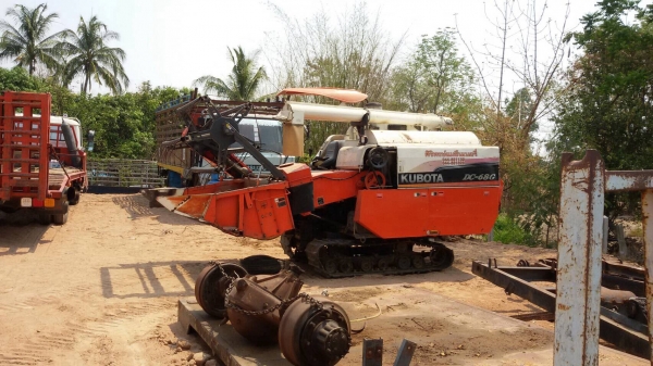 ขาย 295.000 รถเกี่ยวคูโบต้าอุ้ม. Dc-68Gอุ้ม ปี 54สภาพสวยใช้งานน้อย. 1700ชม. ขาย 295.000 รถเกี่ยวคูโบต้าอุ้ม. Dc-68Gอุ้ม ปี 54สภาพสวยใช้งานน้อย. 1700ชม.