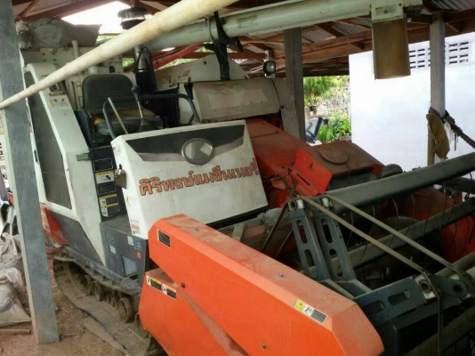 ขาย 295.000 รถเกี่ยวคูโบต้าอุ้ม. Dc-68Gอุ้ม ปี 54สภาพสวยใช้งานน้อย. 1700ชม.