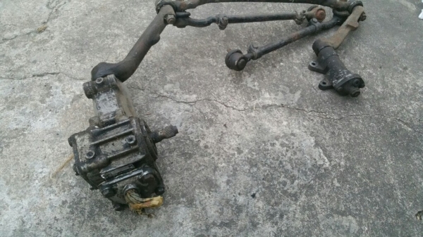 กระปุกพวงมาลัยแท้ bmw 2002 1602 เดิม สภาพใช้งานได้ครับ

4000 บาท

0834301397
Line: surawat.hant