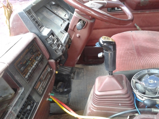 ขาย10ล้อFXZ13NFYเครื่อง260แรง สองเพลาดั๊ม มีระบบลากพ่วงรถบ้านสวยๆ