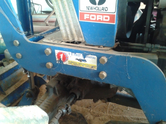 ขายฟอร์ด8210 สองเพลา อุปกรณ์2ชิ้น พร้อมใช้สุดๆ