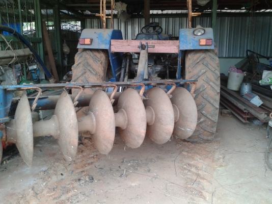 ขายฟอร์ด8210 สองเพลา อุปกรณ์2ชิ้น พร้อมใช้สุดๆ