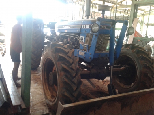 ขายฟอร์ด8210 สองเพลา อุปกรณ์2ชิ้น พร้อมใช้สุดๆ