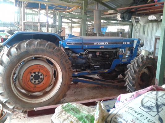 ขายฟอร์ด8210 สองเพลา อุปกรณ์2ชิ้น พร้อมใช้สุดๆ
