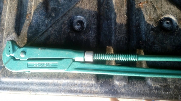 ขายคอม้าDOWIDAT Made in Germany. ขนาดปากจับ2"งานใหม่เก่าเก็บ