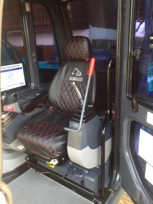 KOBELCO SK200-8 Super X (เจ้าของขายเอง) ซีเรียล 9,XXX 4,XXX ชั่วโมง รถปี 2013สภาพสวย เดิมทั้งคัน พร้อมใช้งาน เอกสาร INVOICE ราคา 2,690,000 บาท สนใจติดต่อ 0890854790 ด่วนค่ะ