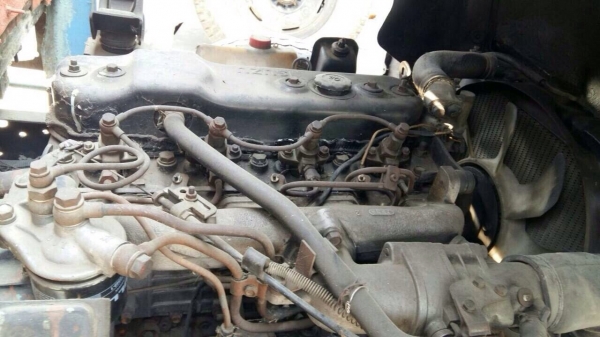 ขายบรรทุก4ล้อพร้อมใช้งานภาษีขาด2ปีไม่ติดเวลาเครื่องยนต์แน่นมีเล่มทะเบียน