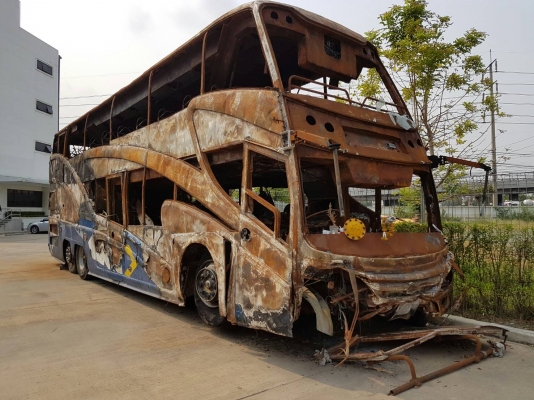 ขายบัส8ล้อ