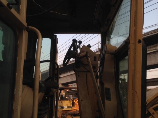 ขาย รถเกรด140H 2ZK1418 จำหน่าย รถ เครื่องจักร นำเข้า100\% อปกรณ์ทุกชิด ราคาถูก eurotec. 0818176901