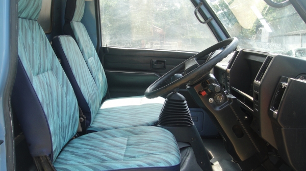 ISUZU NKR 4ล้อ ป้ายเล็กไม่ติดเวลา เครื่อง4JB1(88แรง)เครื่องดี คัสฃีสวย เล่มทะเบียนพร้อมโอน ราคาถูก