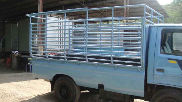 ISUZU NKR 4ล้อ ป้ายเล็กไม่ติดเวลา เครื่อง4JB1(88แรง)เครื่องดี คัสฃีสวย เล่มทะเบียนพร้อมโอน ราคาถูก