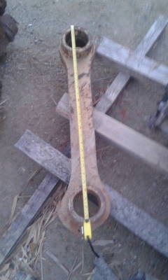 ขายเหล็กประคองข้าง (ตะเกียบ) สำหรับรถขุดขนาด 200 จำนวน 1 คู่ อยู่ข้างอาร์มก่อนถึงบุ้งกี๋ ขาย 4,000 บาท